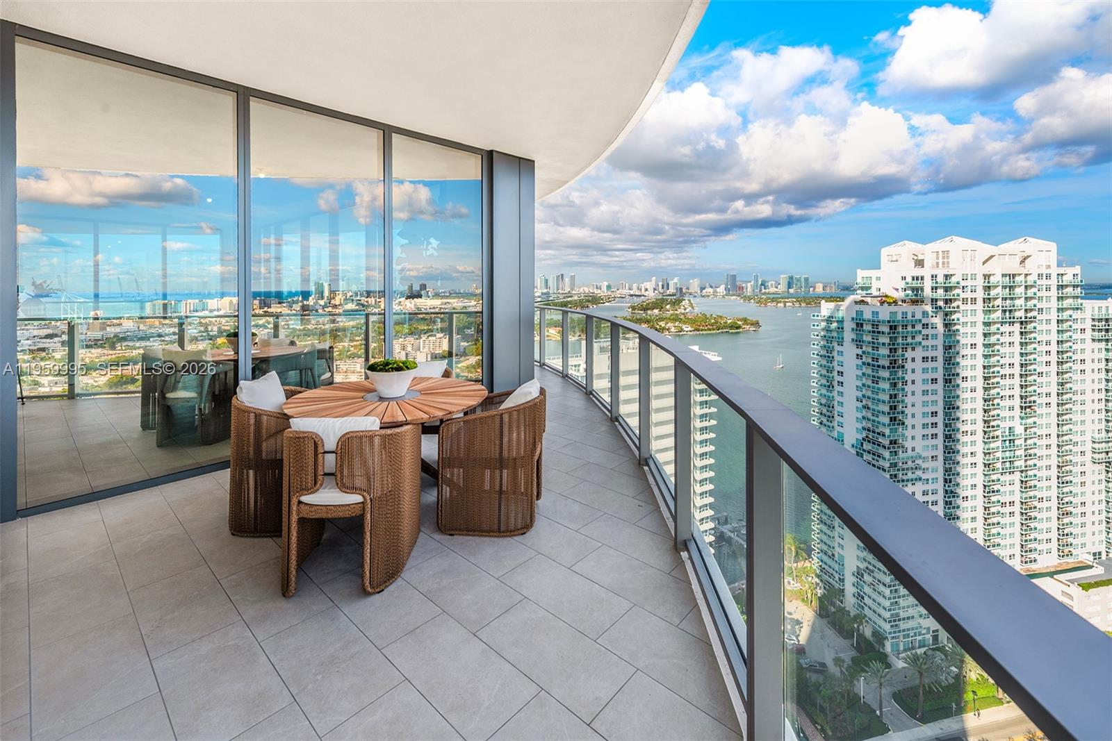 500 Alton Rd #2903 Miami Beach, FL 33139