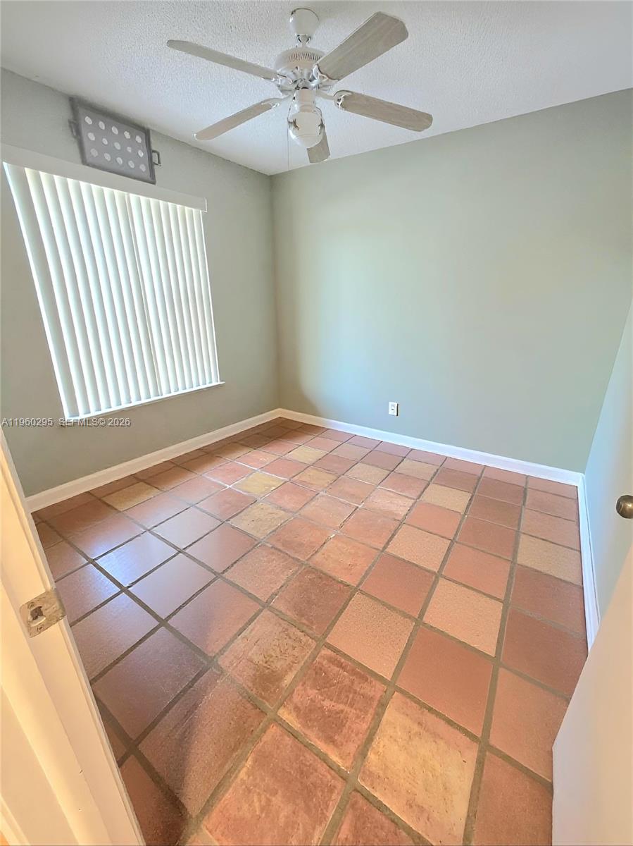 621 NW 205th Ave Pembroke Pines, FL 33029