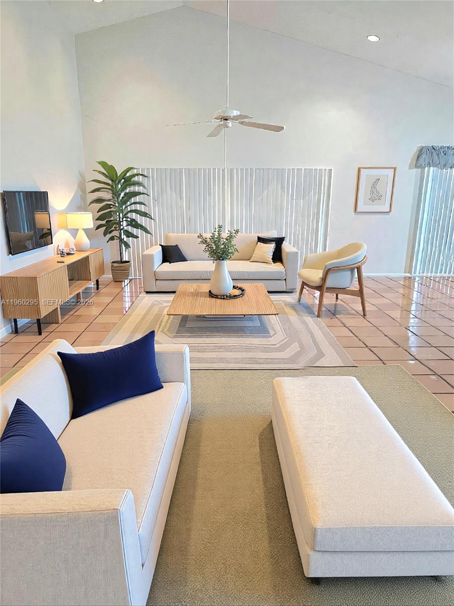 621 NW 205th Ave Pembroke Pines, FL 33029