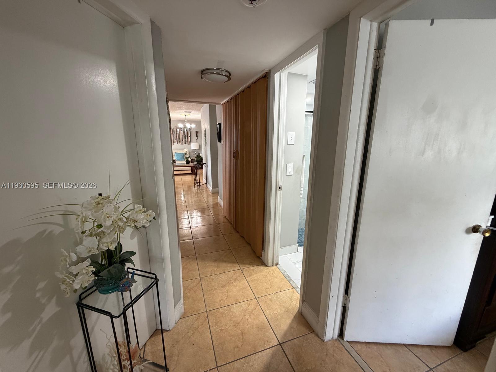 5365 W 14th Ln Hialeah, FL 33012