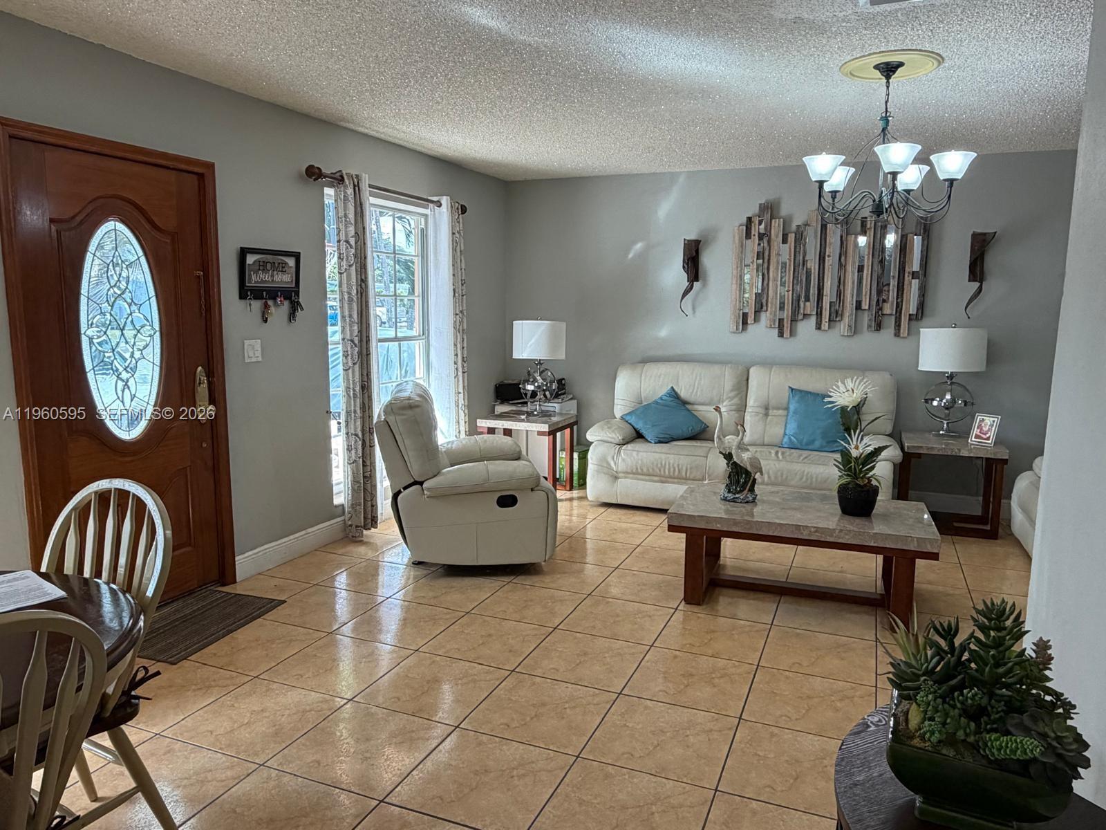 5365 W 14th Ln Hialeah, FL 33012