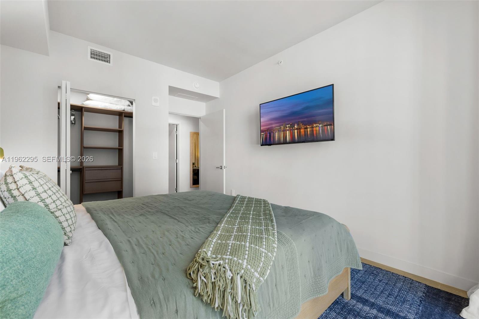 image The Crosby Miami Worldcenter13