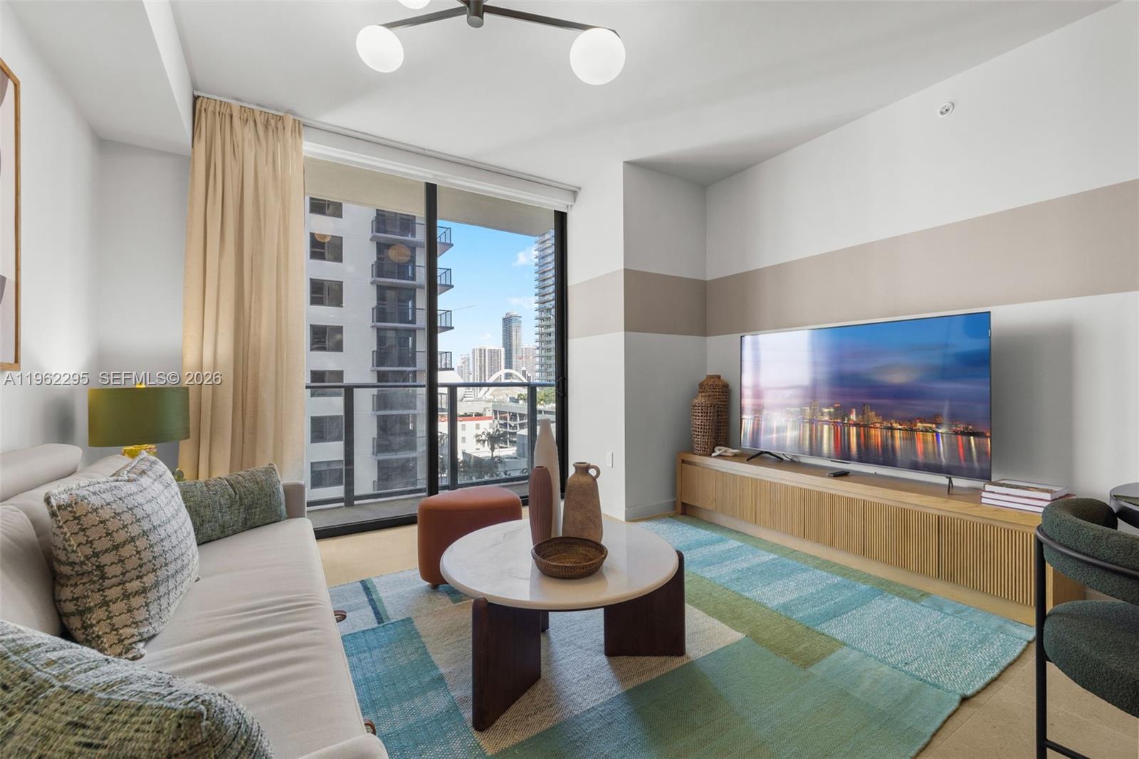 image The Crosby Miami Worldcenter1