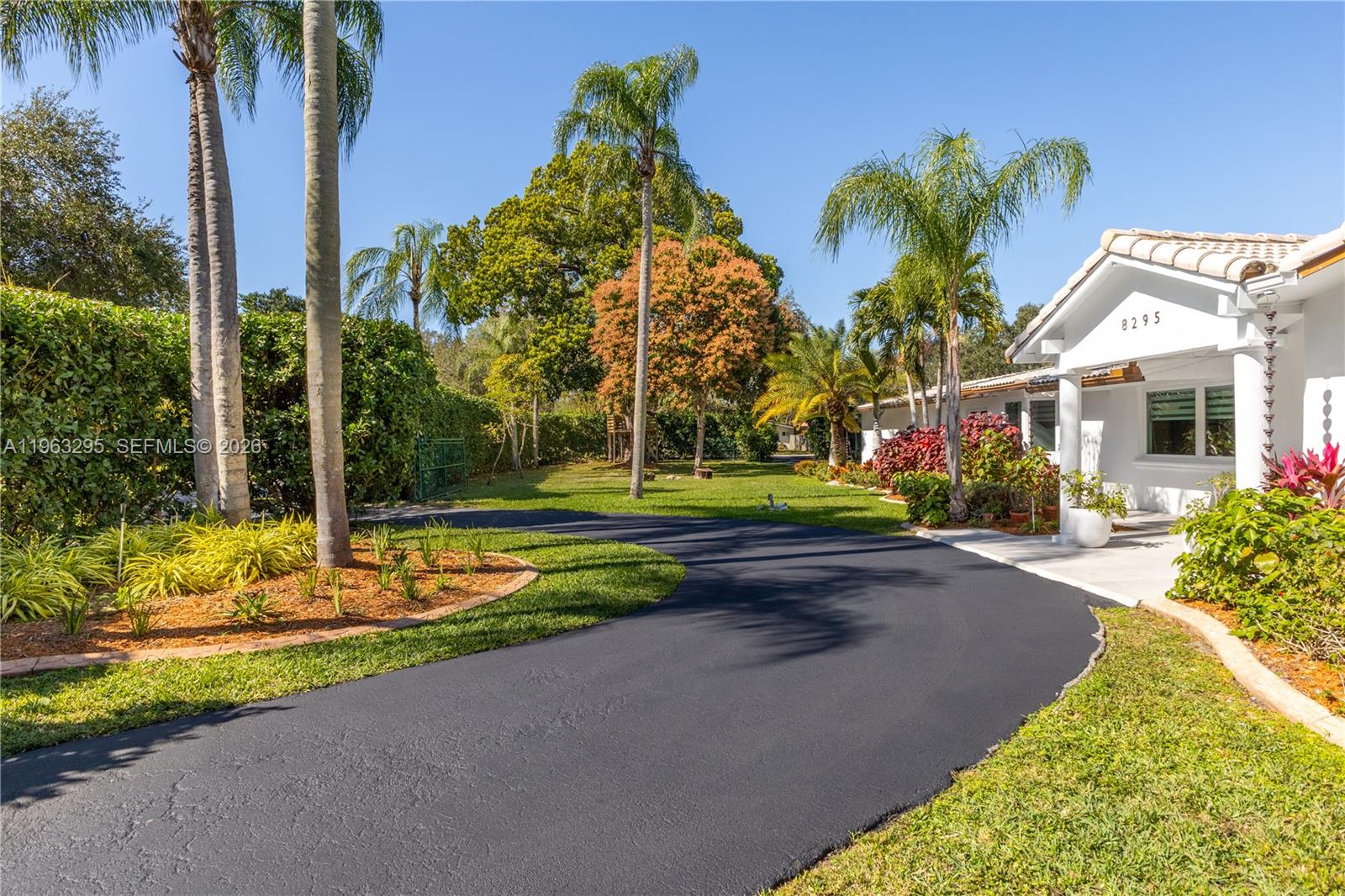 8295 SW 116th St Miami, FL 33156