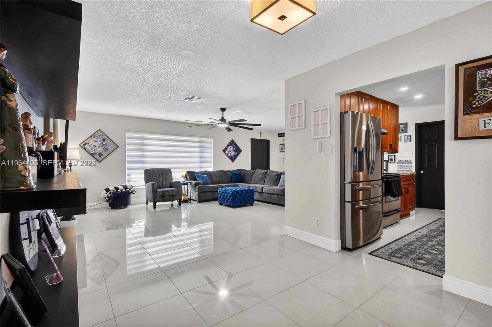 9401 NW 81st Ct Tamarac, FL 33321