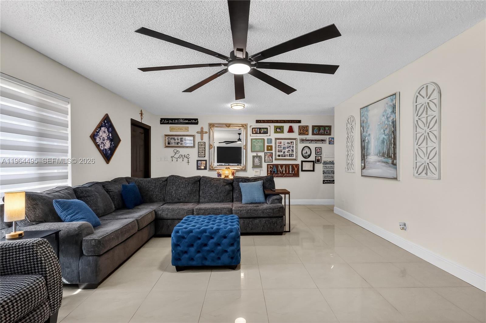 9401 NW 81st Ct Tamarac, FL 33321