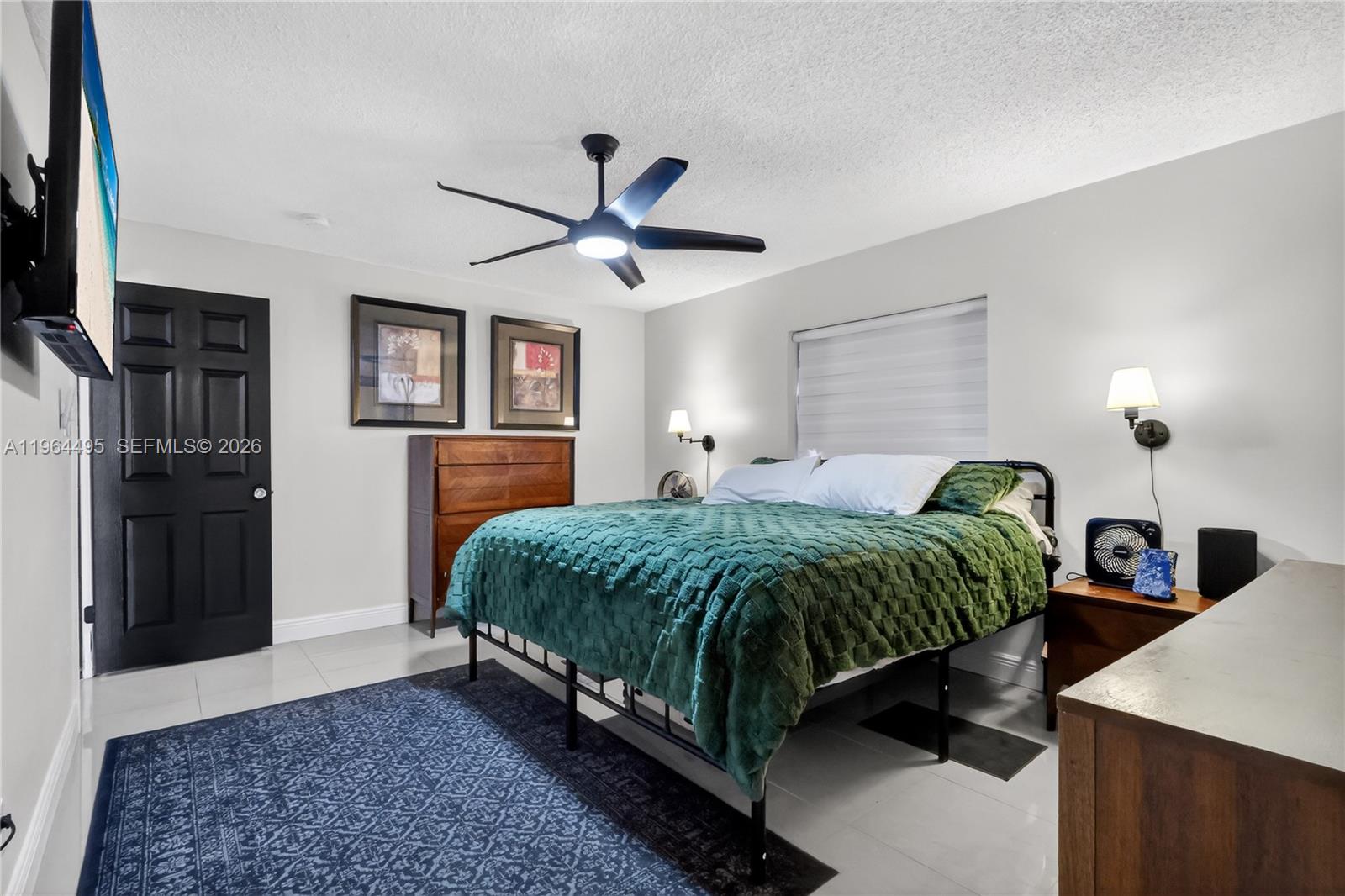 9401 NW 81st Ct Tamarac, FL 33321