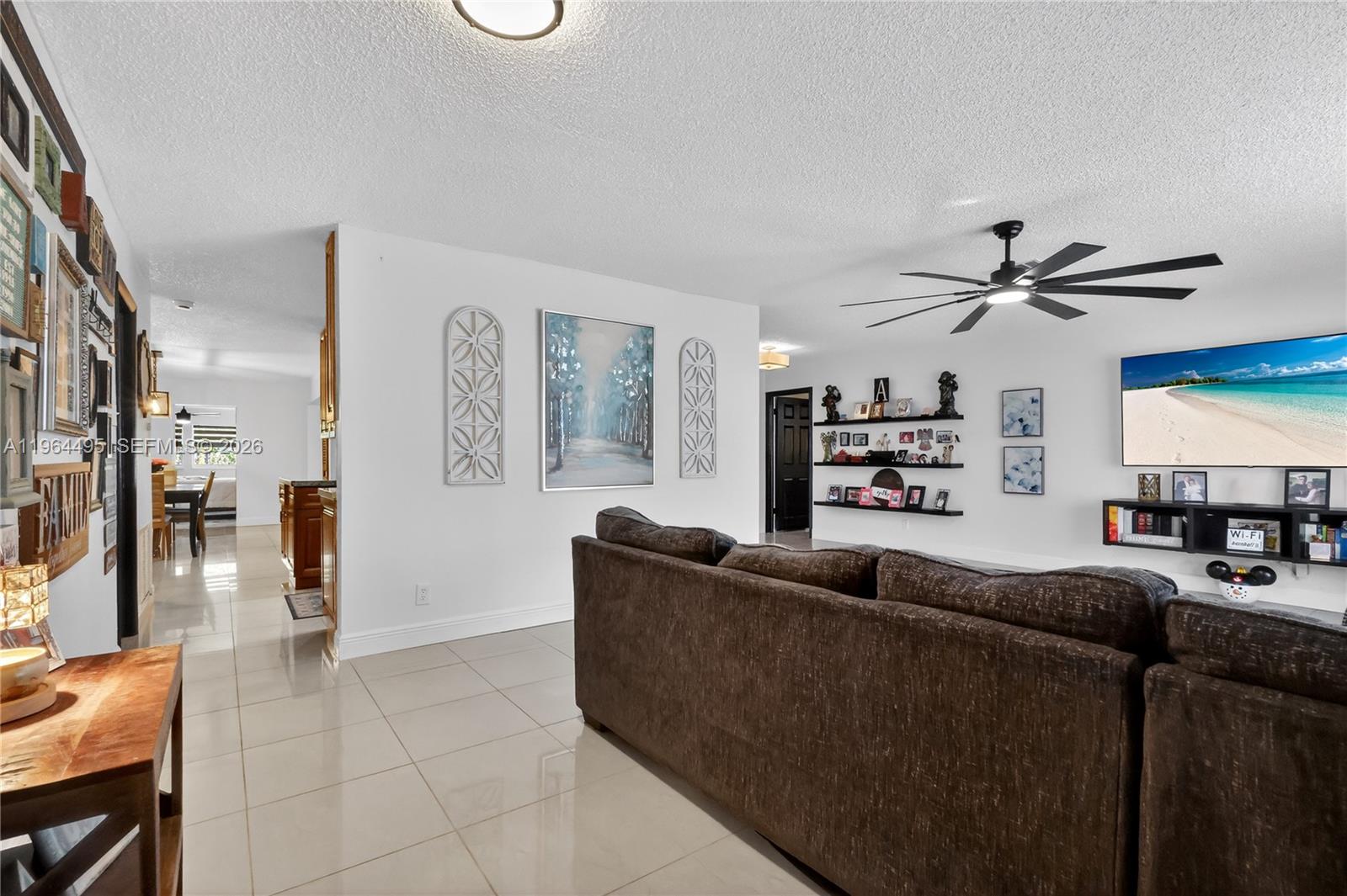 9401 NW 81st Ct Tamarac, FL 33321