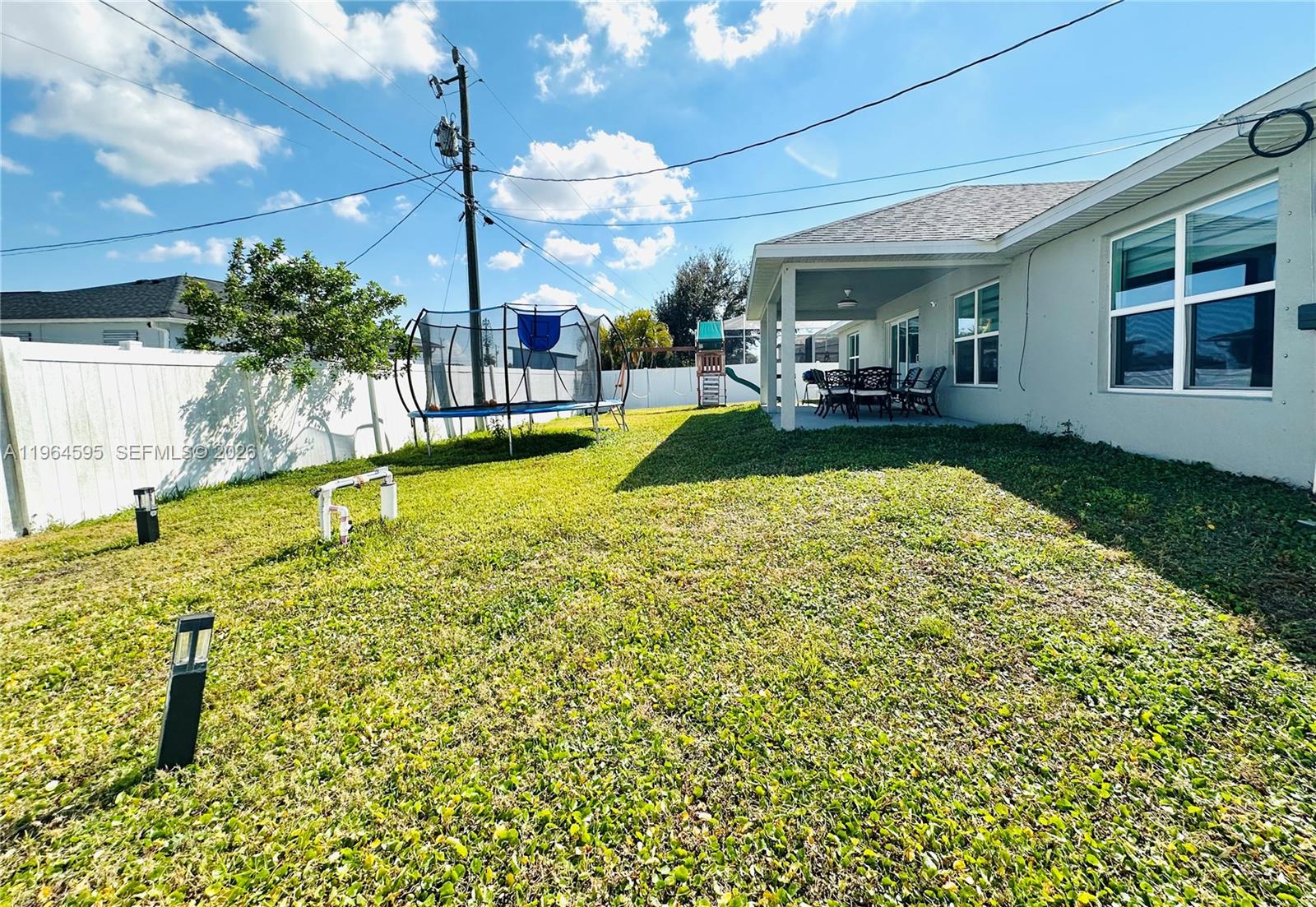1137 NE 4th Pl Cape Coral, FL 33909