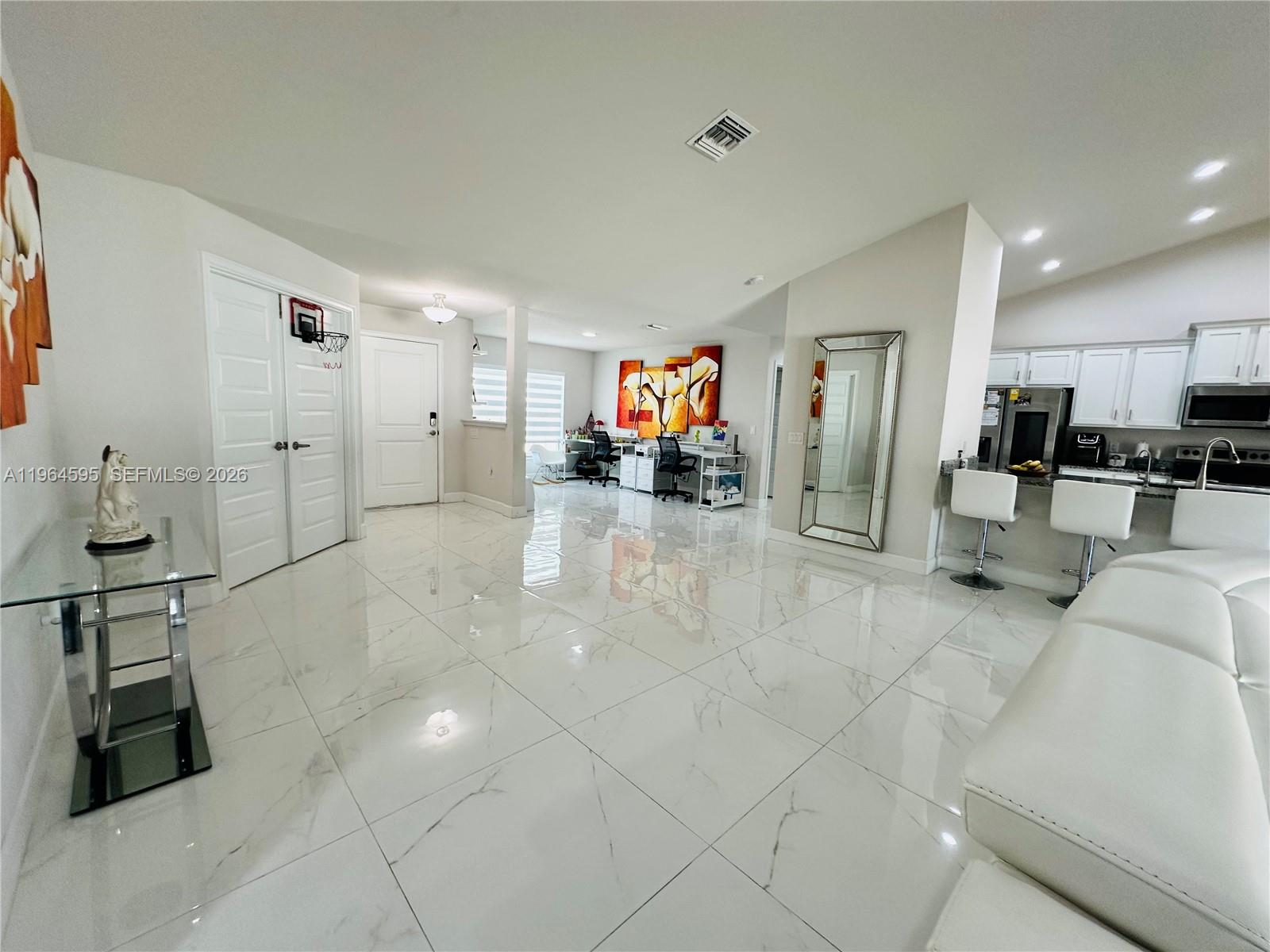 1137 NE 4th Pl Cape Coral, FL 33909