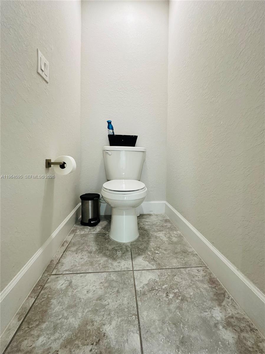 1137 NE 4th Pl Cape Coral, FL 33909