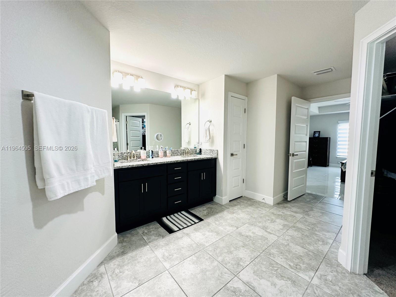 1137 NE 4th Pl Cape Coral, FL 33909