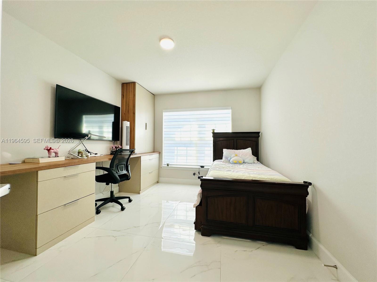 1137 NE 4th Pl Cape Coral, FL 33909