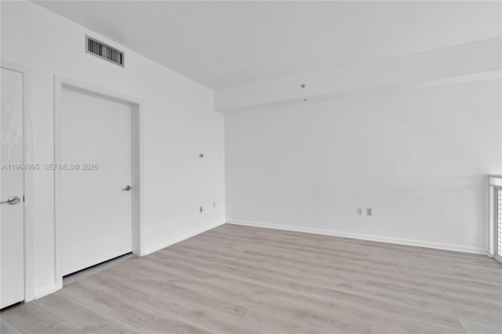 image Vizcayne North16