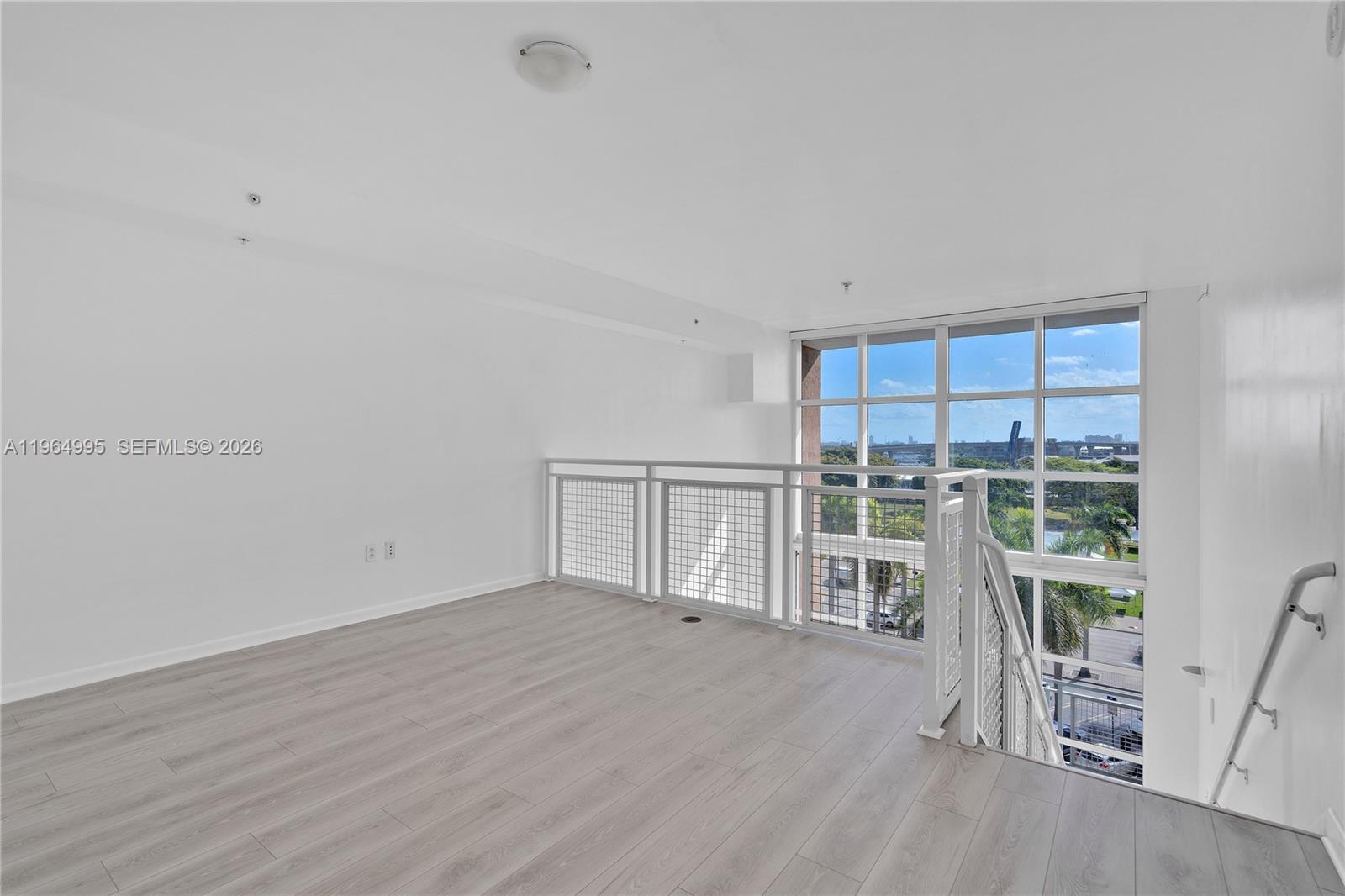 image Vizcayne North20