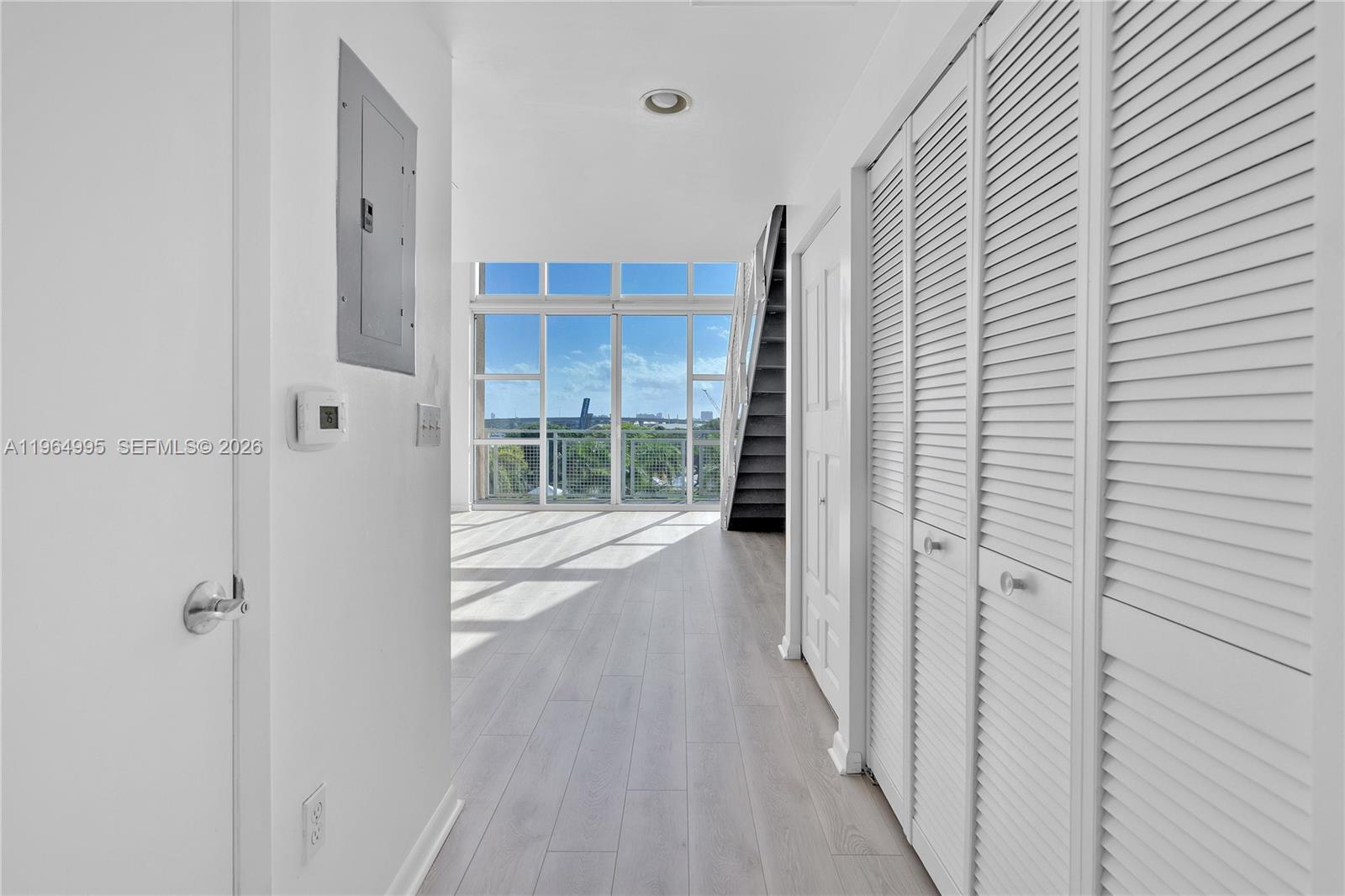 image Vizcayne North8