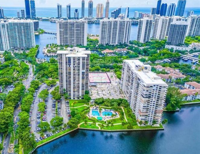 18151 NE 31st Ct #205