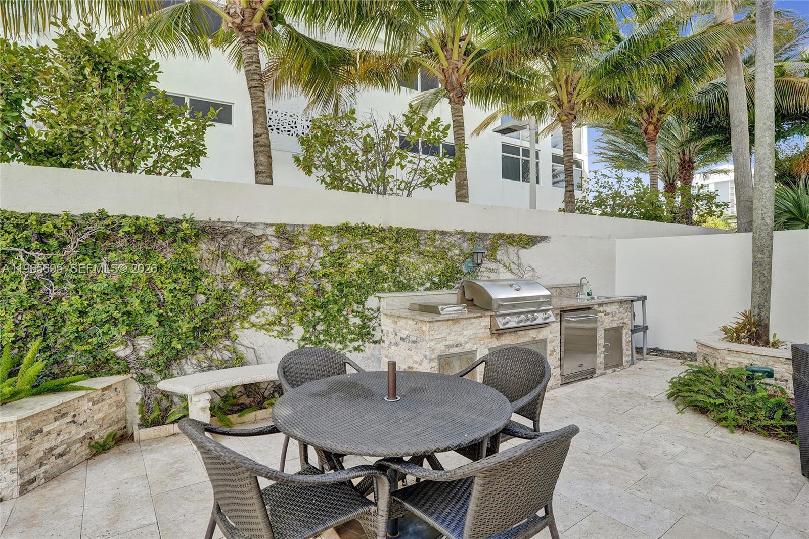 301 N Birch Rd #8N Fort Lauderdale, FL 33304