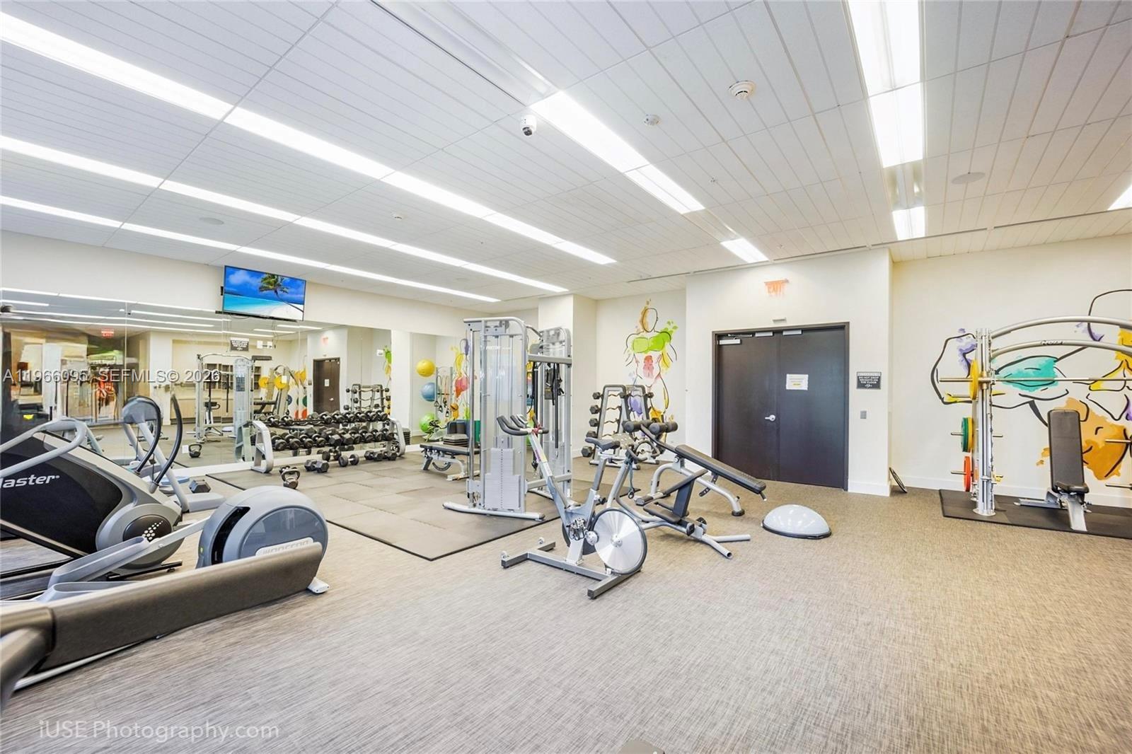 image Nine at Mary Brickell Village17