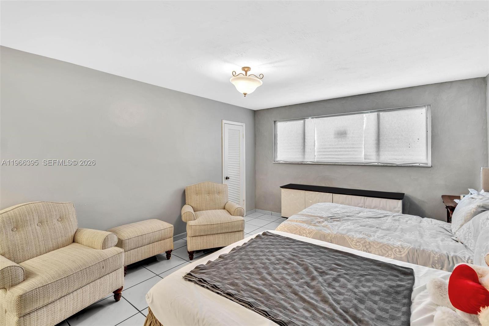 9524 Byron Ave Surfside, FL 33154