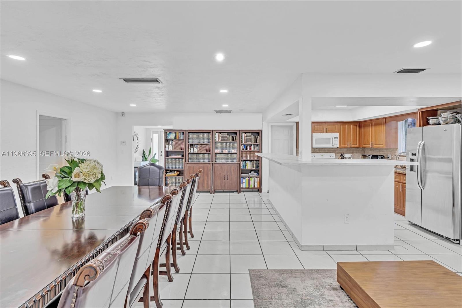 9524 Byron Ave Surfside, FL 33154