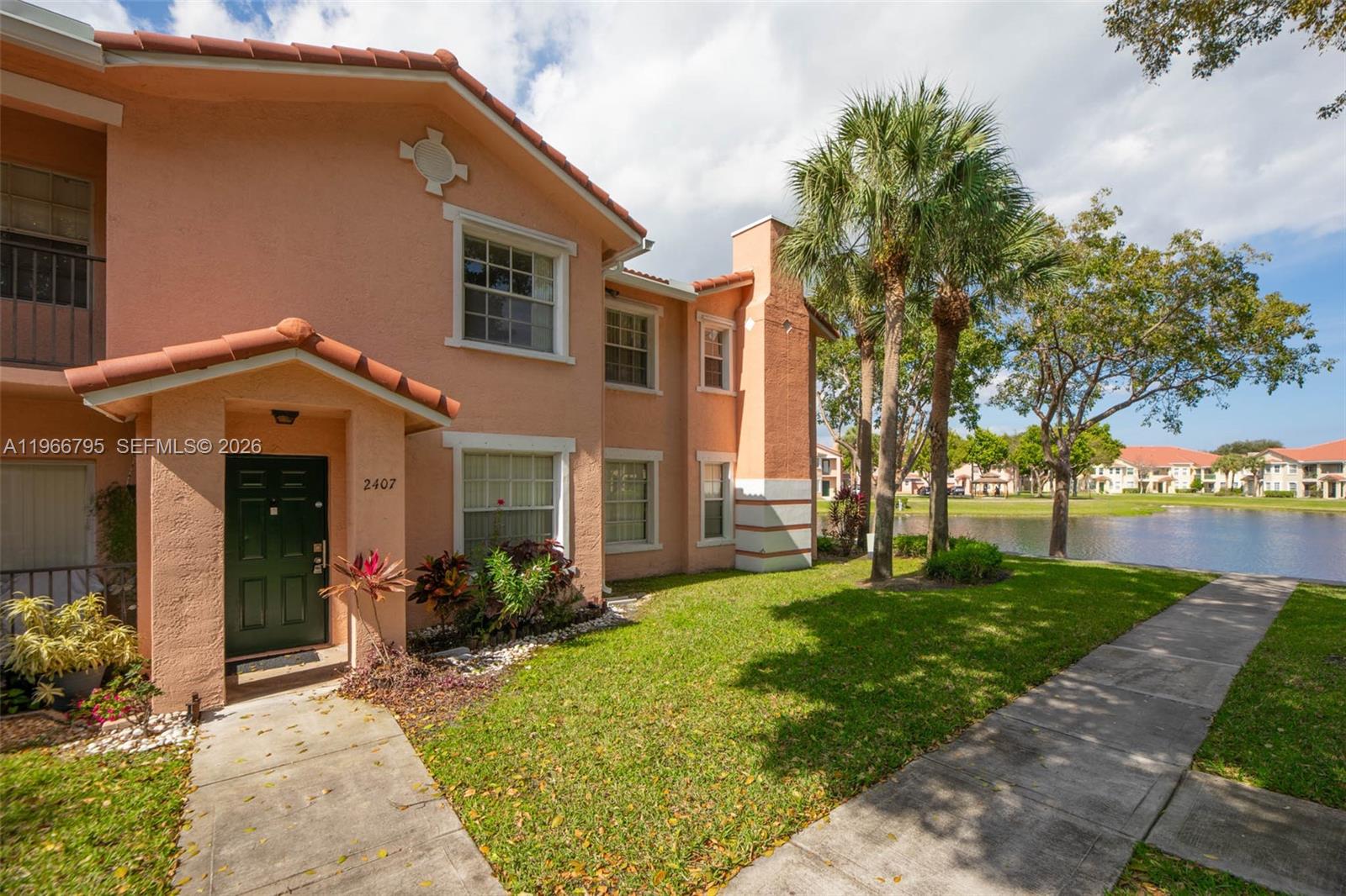 2407 Belmont Ln #2407