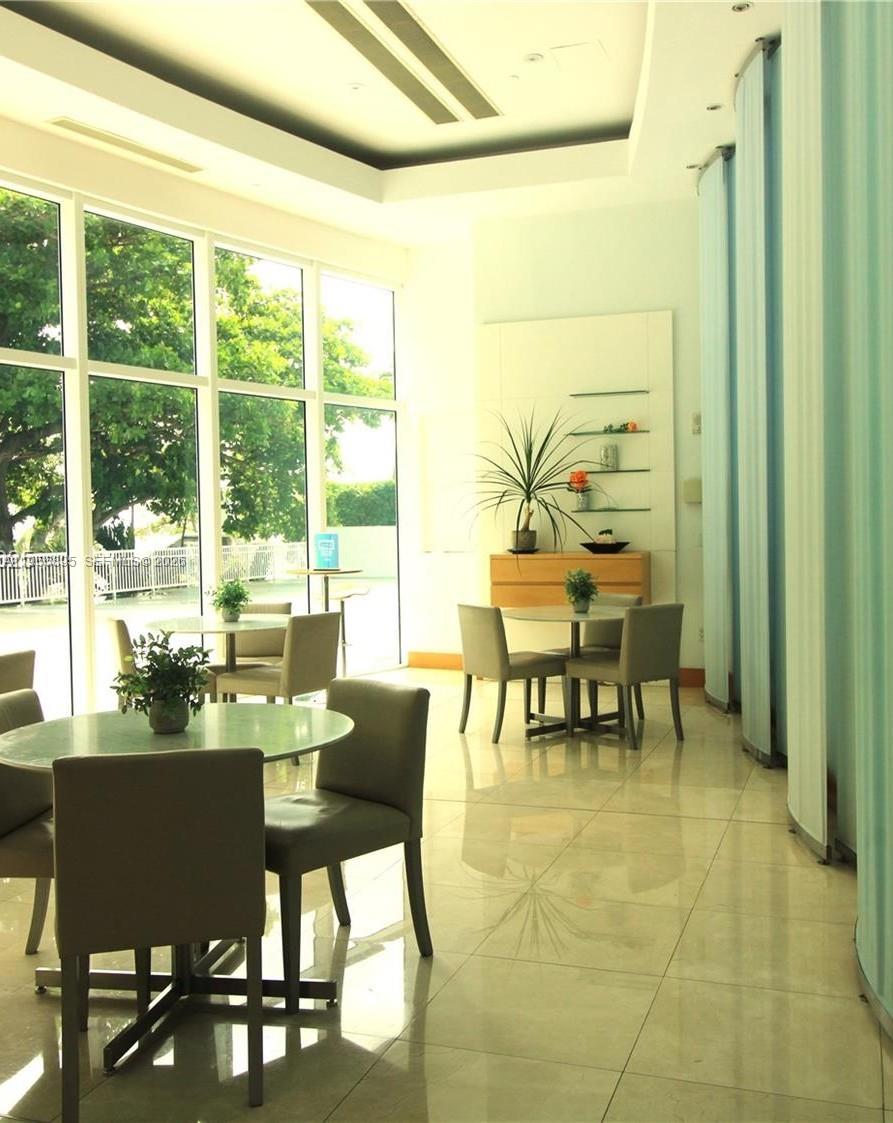 image Skyline on Brickell27