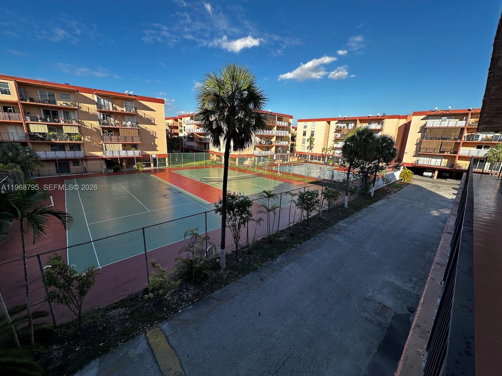 1990 W 56th St #1203