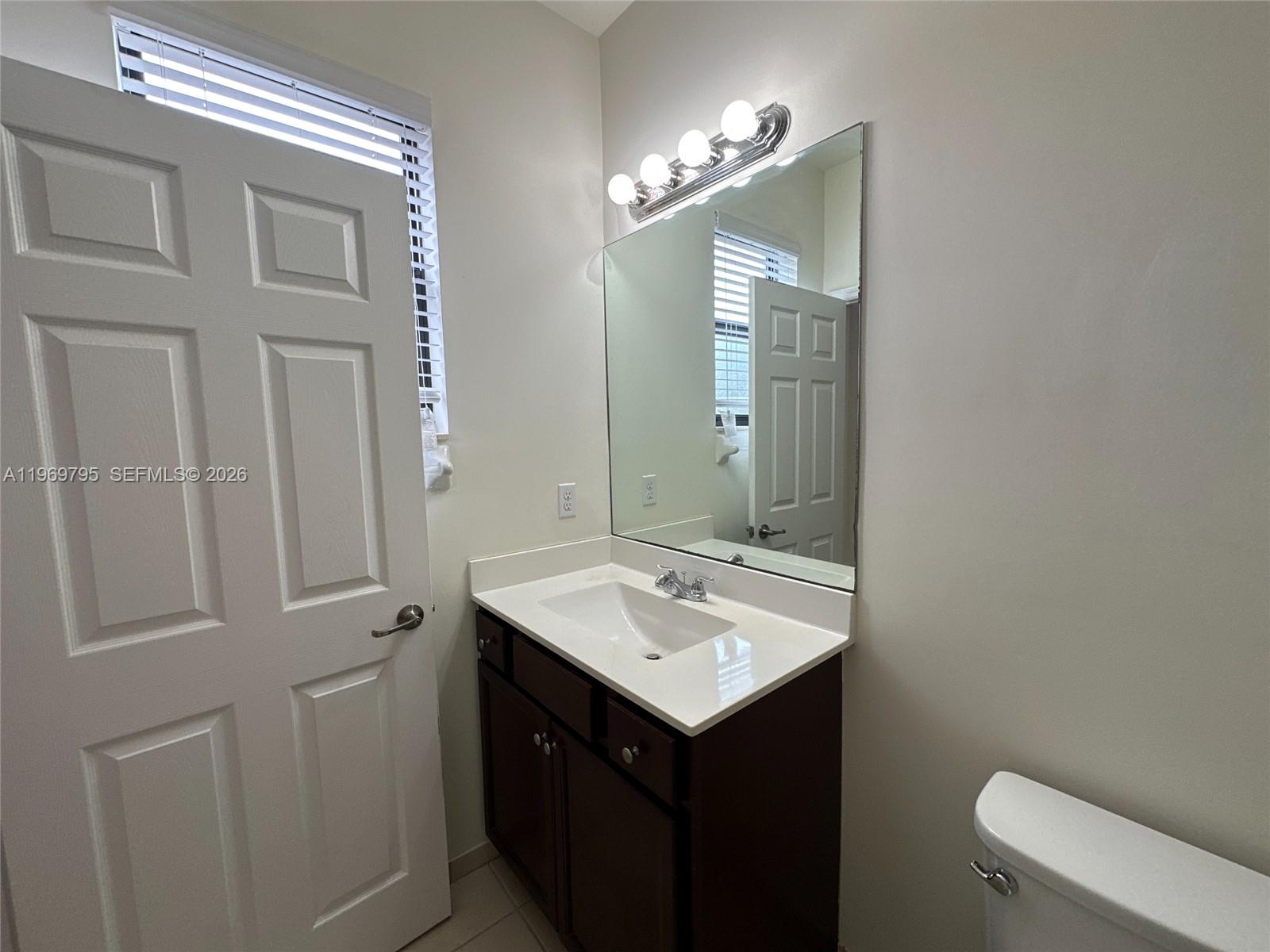 9374 W 32nd Ln Hialeah, FL 33018