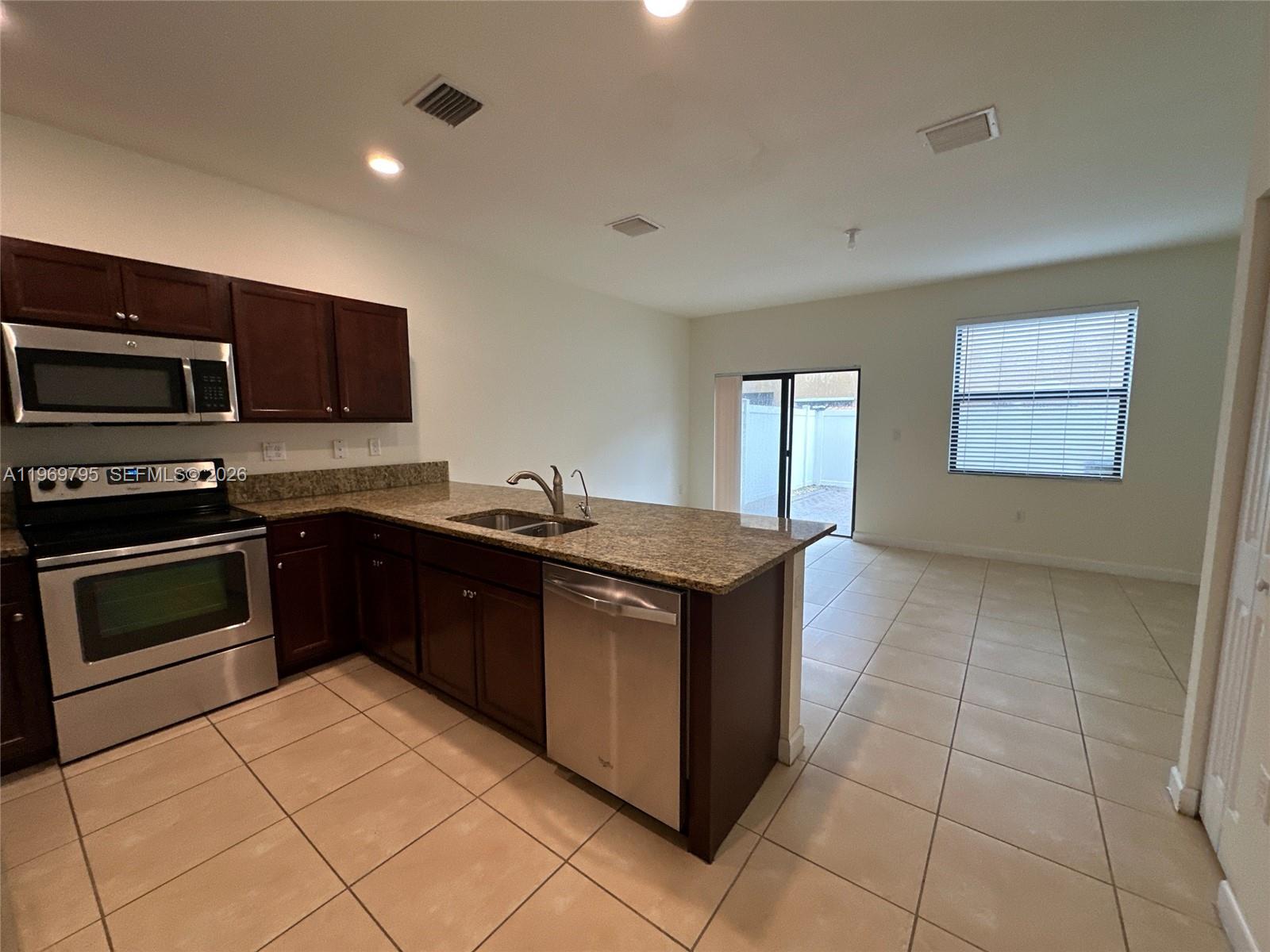 9374 W 32nd Ln Hialeah, FL 33018