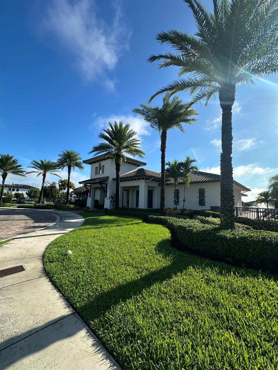 9374 W 32nd Ln Hialeah, FL 33018