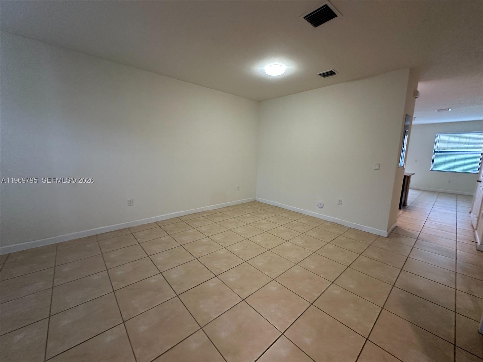 9374 W 32nd Ln Hialeah, FL 33018