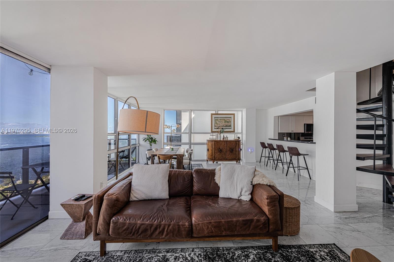 image Charter Club10