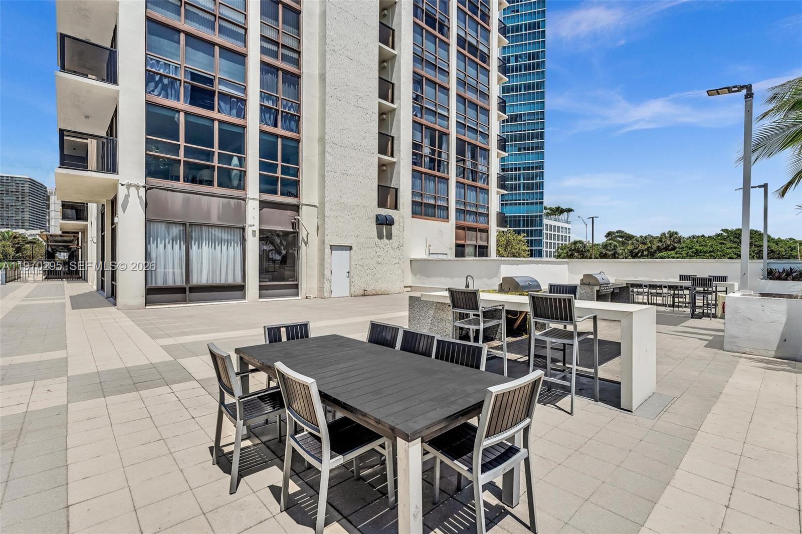 image Charter Club36