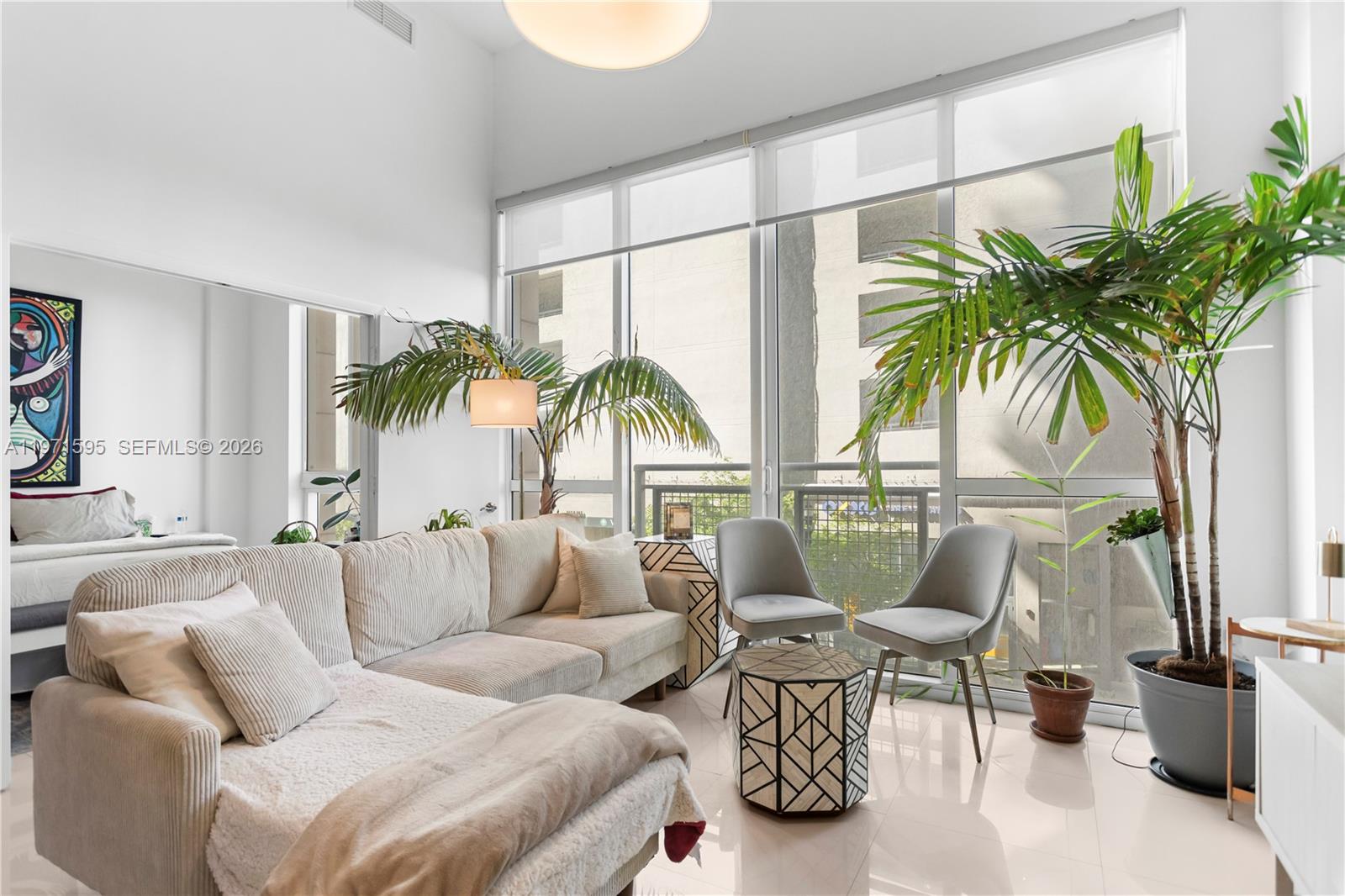 image Vizcayne North7