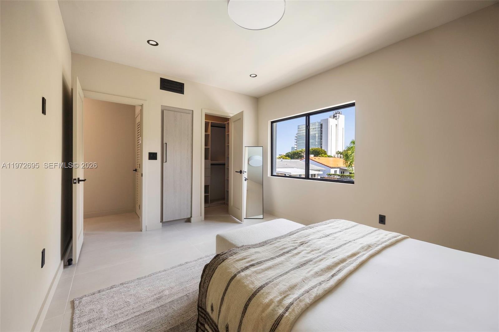 2805 SW 4th Ave Miami, FL 33129