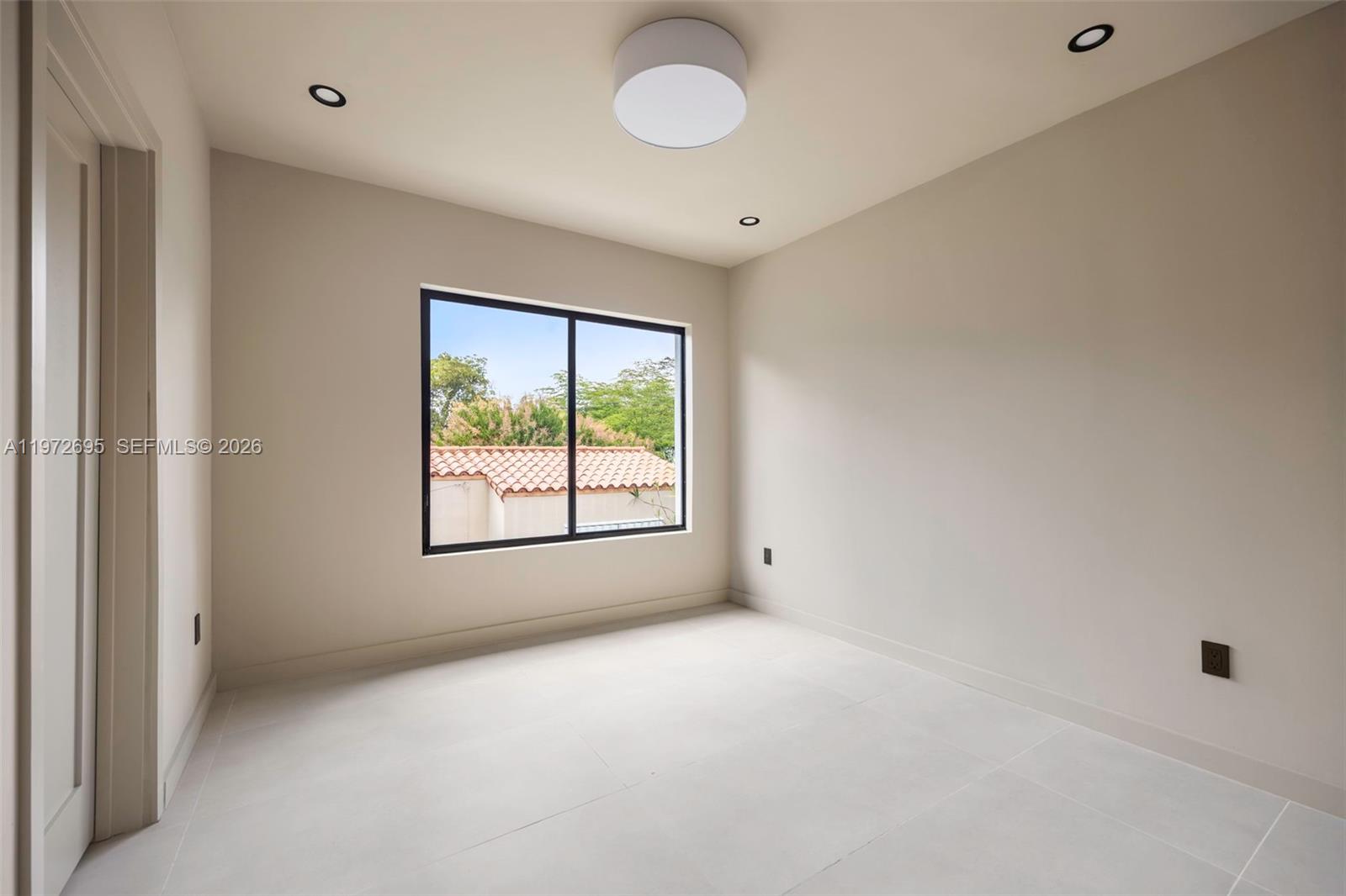 2805 SW 4th Ave Miami, FL 33129