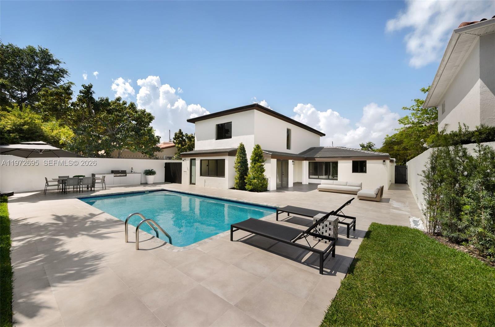 2805 SW 4th Ave Miami, FL 33129