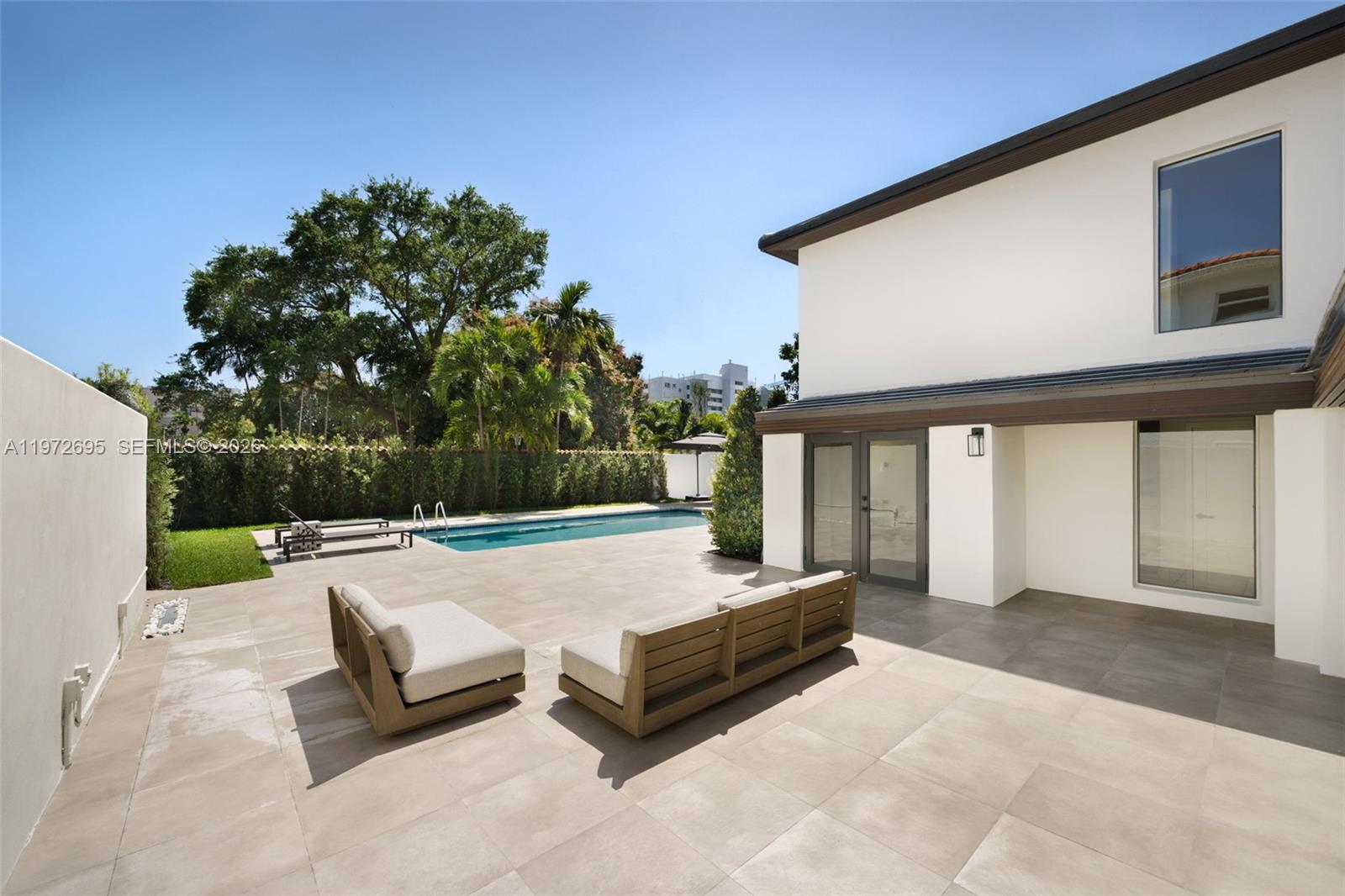 2805 SW 4th Ave Miami, FL 33129