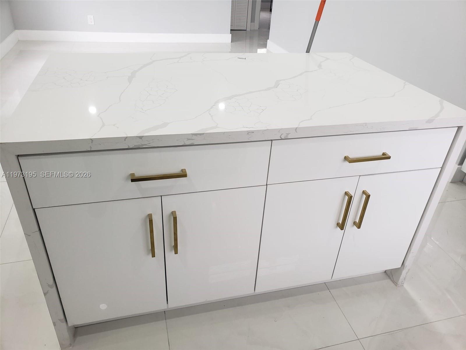 150 NE 169th Ter North Miami Beach, FL 33162