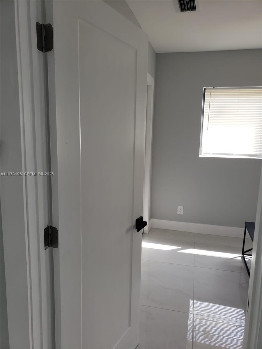 150 NE 169th Ter North Miami Beach, FL 33162