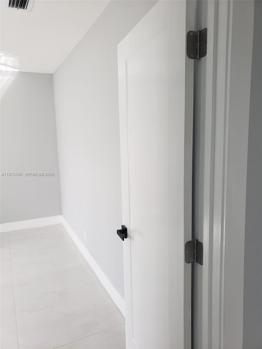 150 NE 169th Ter North Miami Beach, FL 33162