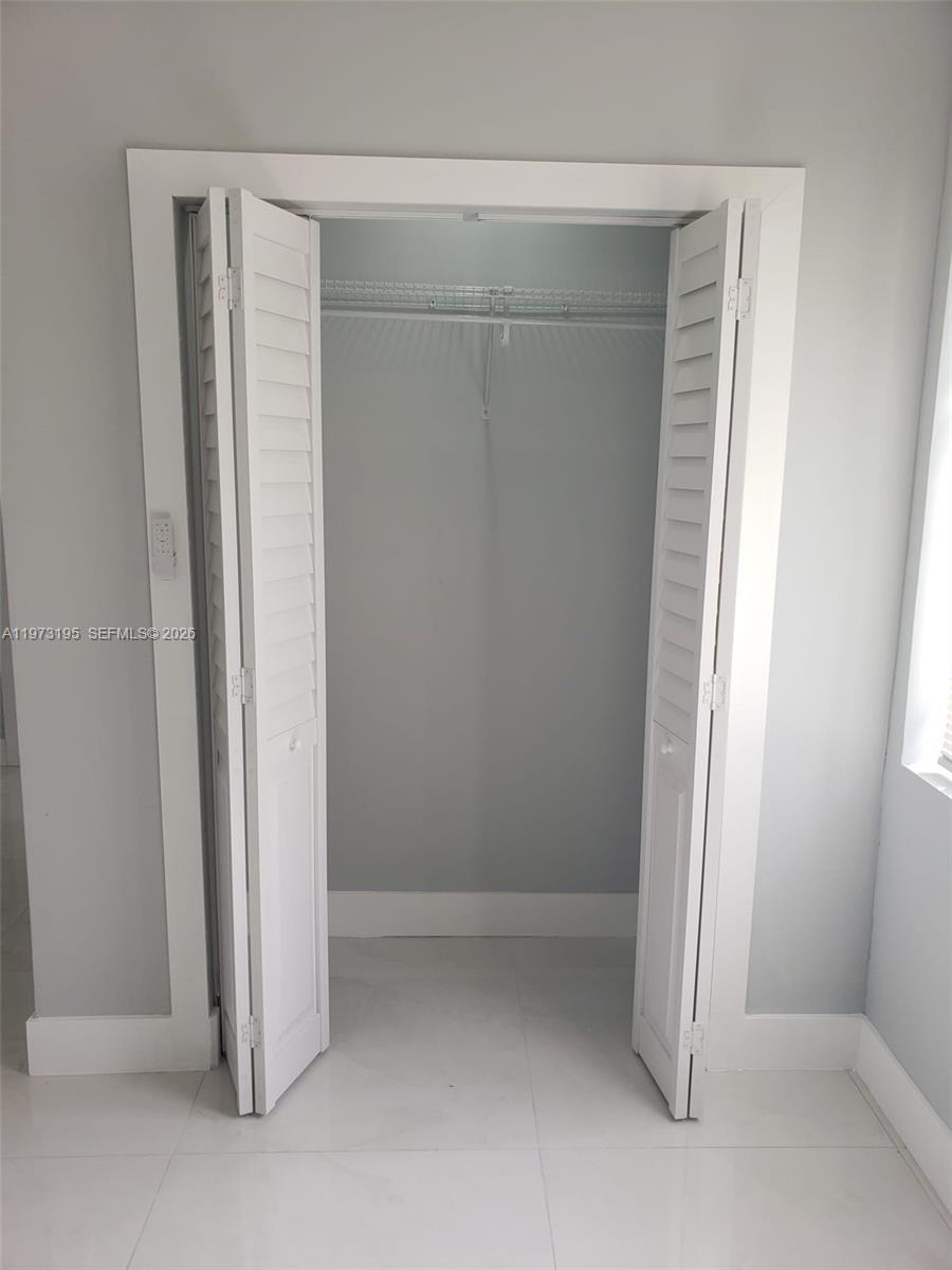 150 NE 169th Ter North Miami Beach, FL 33162