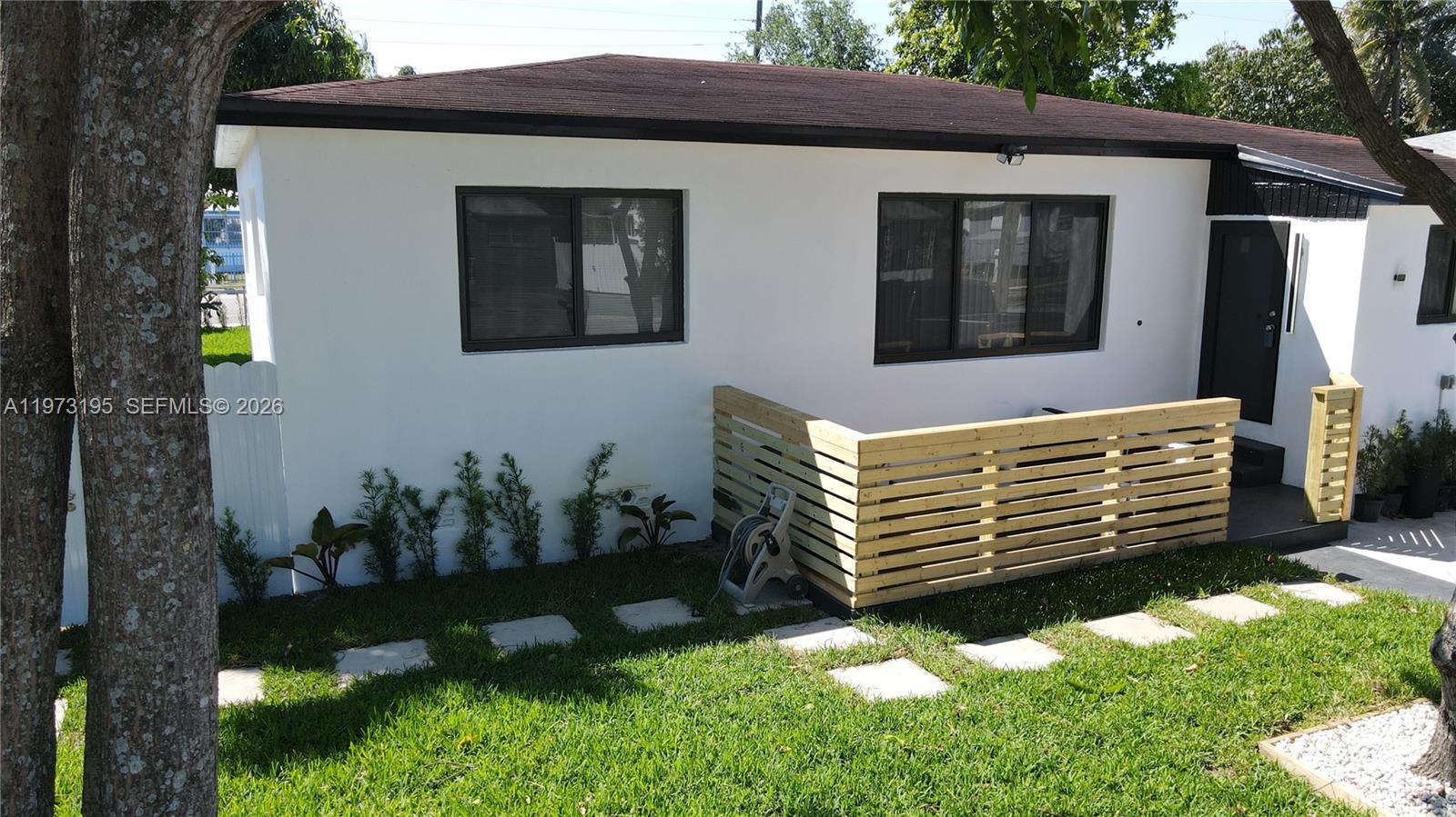 150 NE 169th Ter North Miami Beach, FL 33162