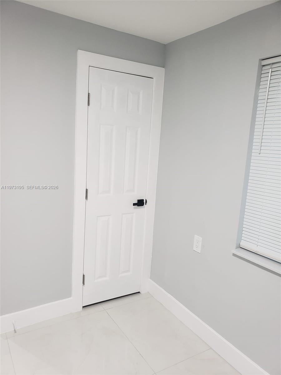 150 NE 169th Ter North Miami Beach, FL 33162