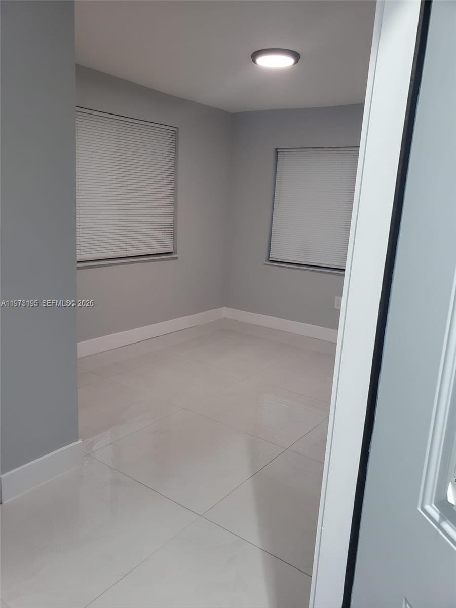 150 NE 169th Ter North Miami Beach, FL 33162