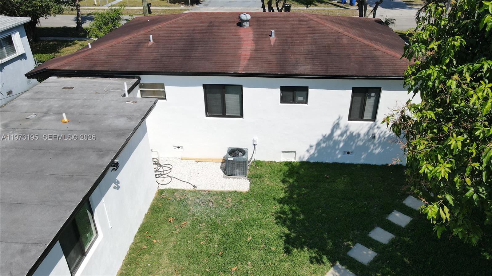 150 NE 169th Ter North Miami Beach, FL 33162