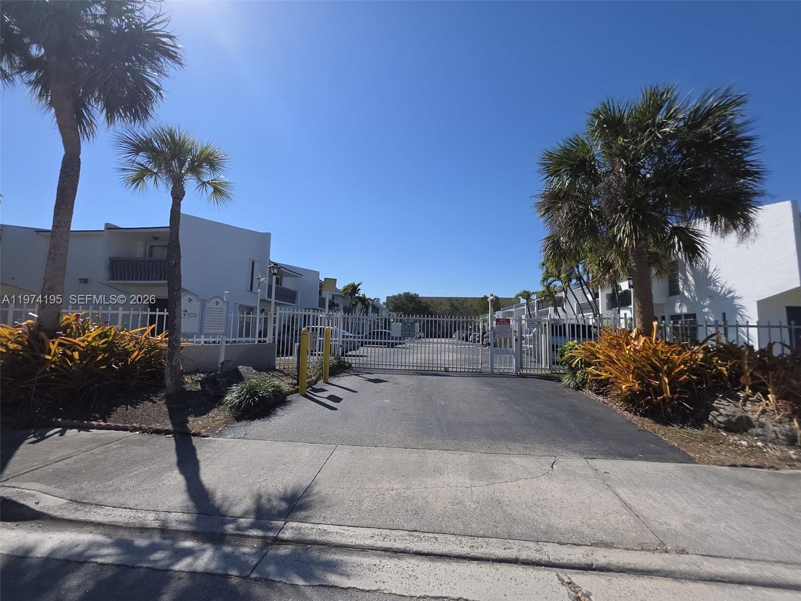 17170 SW 94th Ave #807 Palmetto Bay, FL 33157