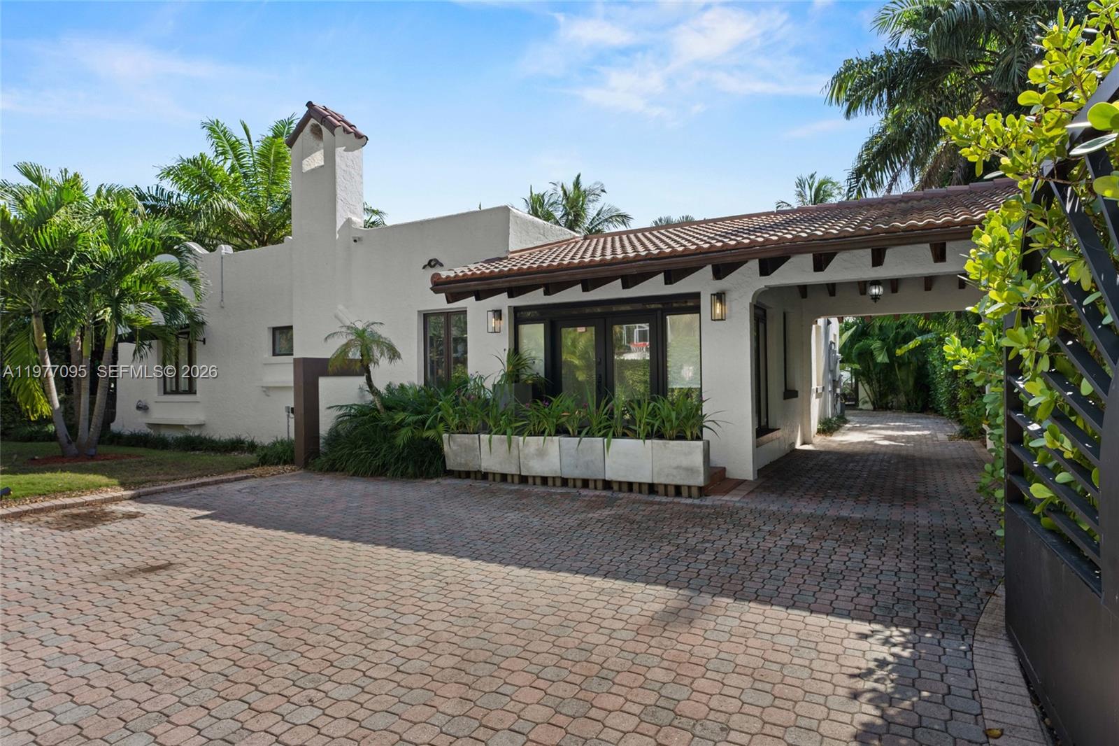 1028 NE 84th St Miami, FL 33138