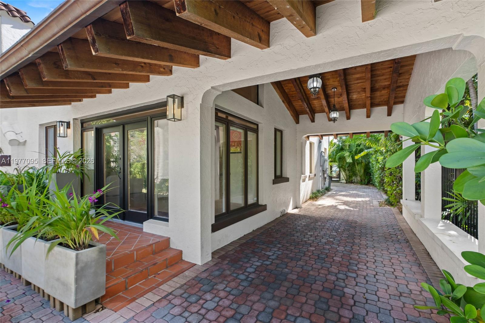 1028 NE 84th St Miami, FL 33138